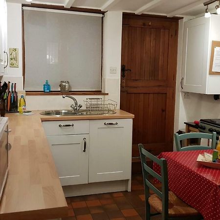 Dove Cottage, Тайдсвелл Екстер'єр фото